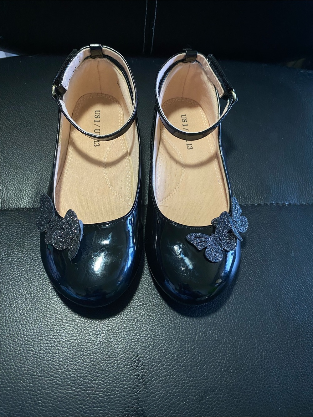 Girls Classic Black Patent Mary Jane Shoes Glitter Butterflies Size 1 US 13 UK